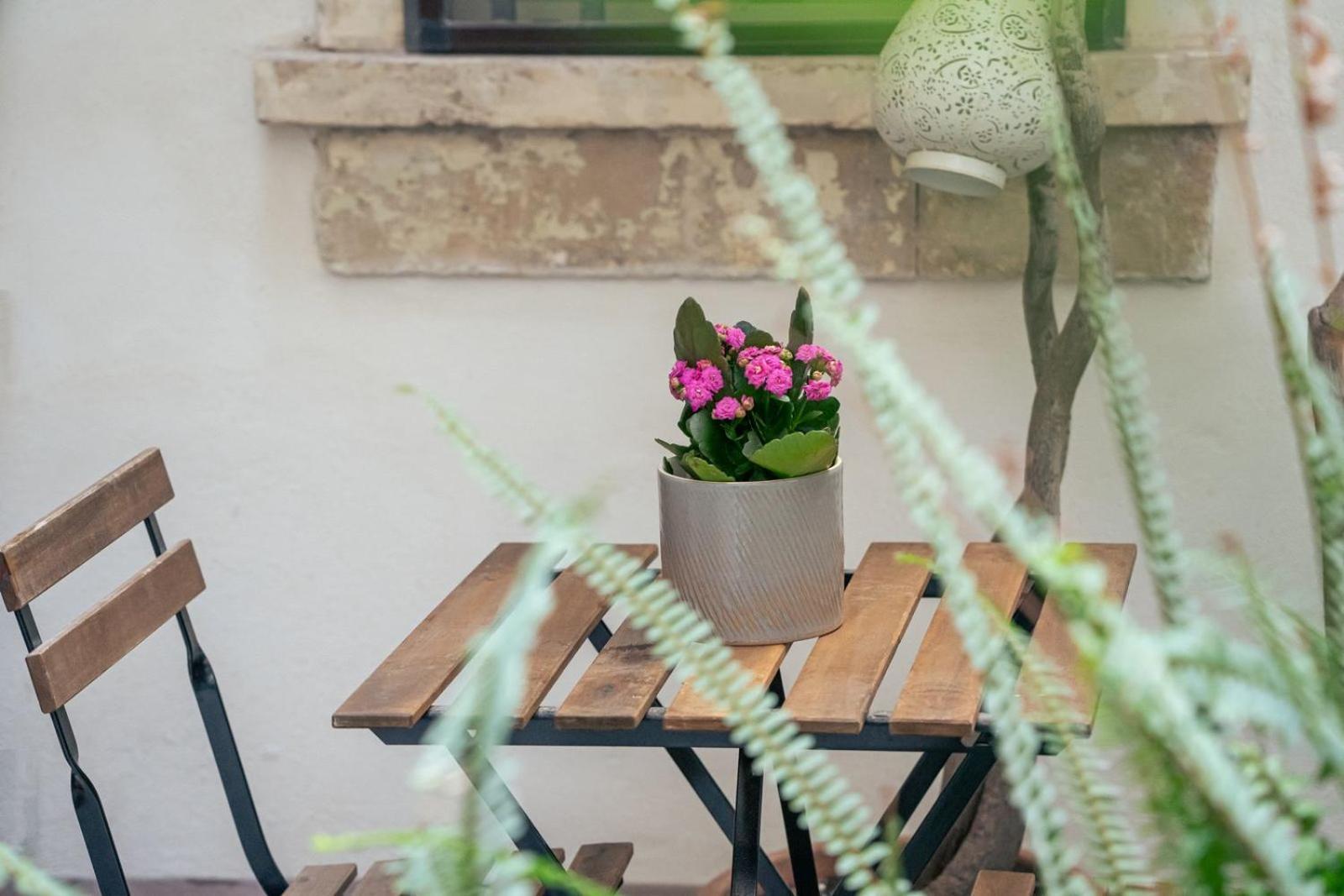 Elegant Design Apartment In Historical City Center 카타니아 외부 사진