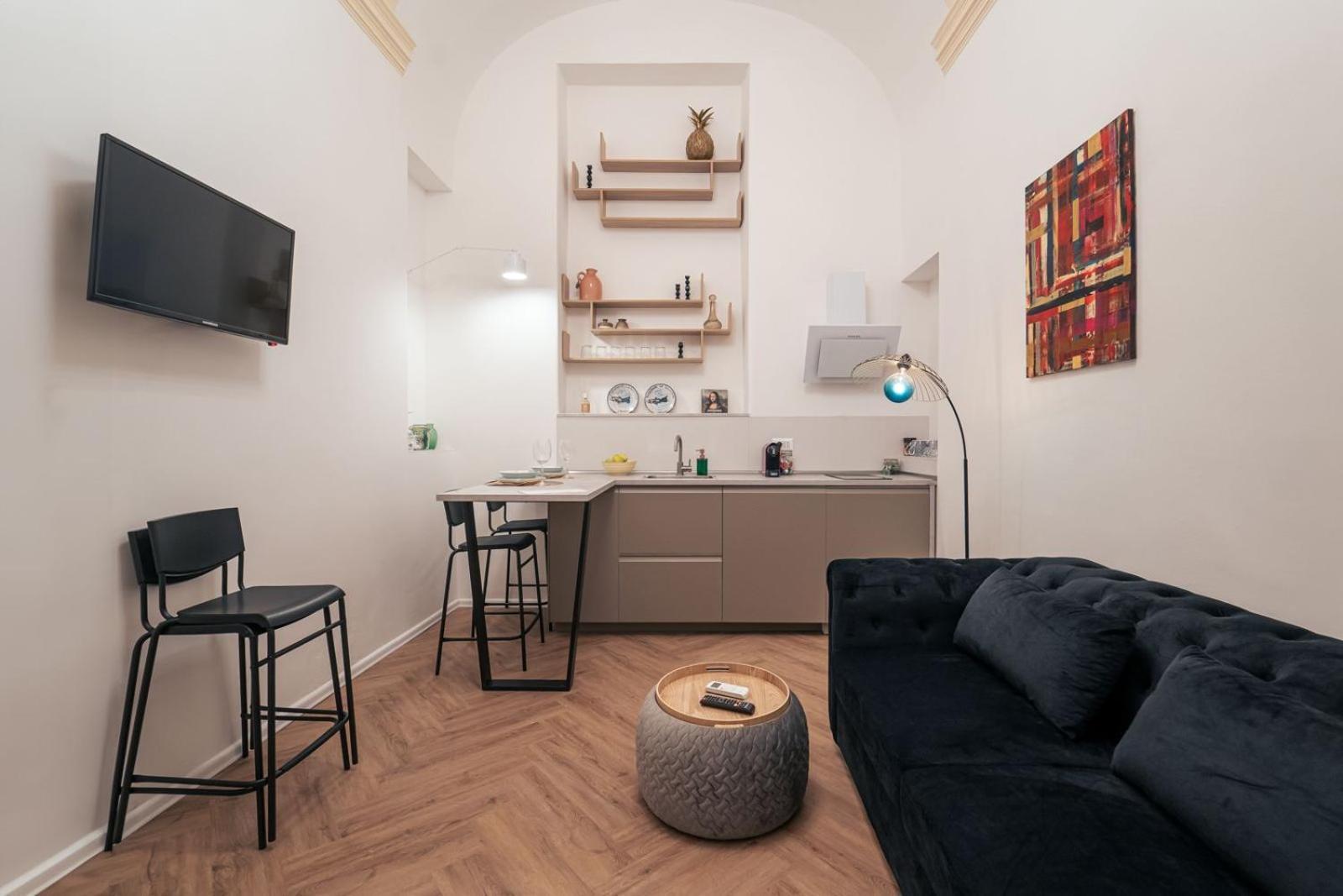 Elegant Design Apartment In Historical City Center 카타니아 외부 사진
